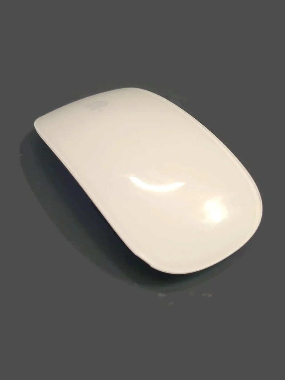 Apple Magic Mouse 2 A1657 EMC 2923 Lightning Port Edition | NEEDS Cable | WORKS